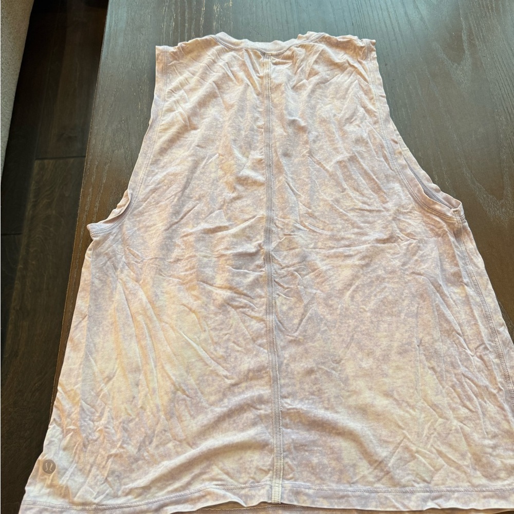 Lululemon Women's Sleeveless Purple and White Tank